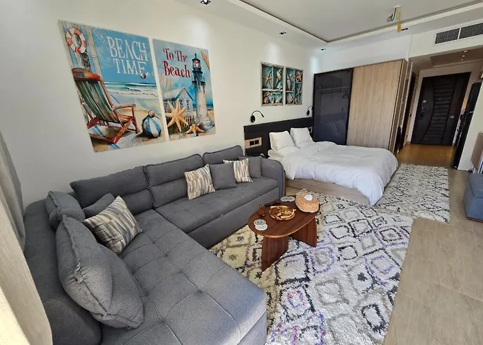 Luxury S & Pool View, Apartment