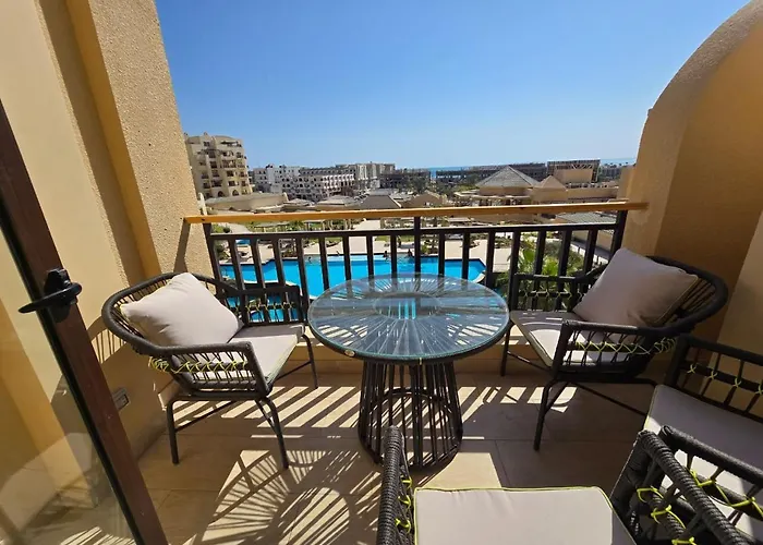 Apartment Luxury S & Pool View, *