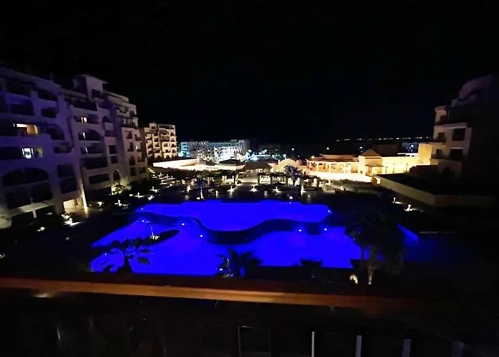 Luxury S & Pool View,