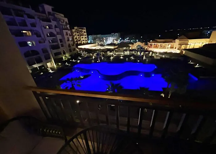 Apartment Luxury S & Pool View,